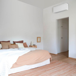 Инверторен климатик Daikin FTXJ42AW/RXJ42A WHITE EMURA III, 14000 BTU, Клас A++ Инверторен климатик Daikin FTXJ42AW/RXJ42A WHITE EMURA III, 14000 BTU, Клас A++