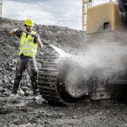 Професионална водоструйка Karcher HD 8/18-4 M Cage