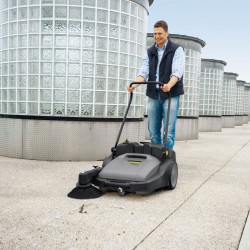 Метачно-смучеща машина Karcher KM 70/30 C  Bp Pack