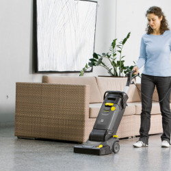 Подопочистващ автомат Karcher BR 30/4