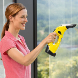 Уред за почистване на прозорци Karcher WV 2 Plus N